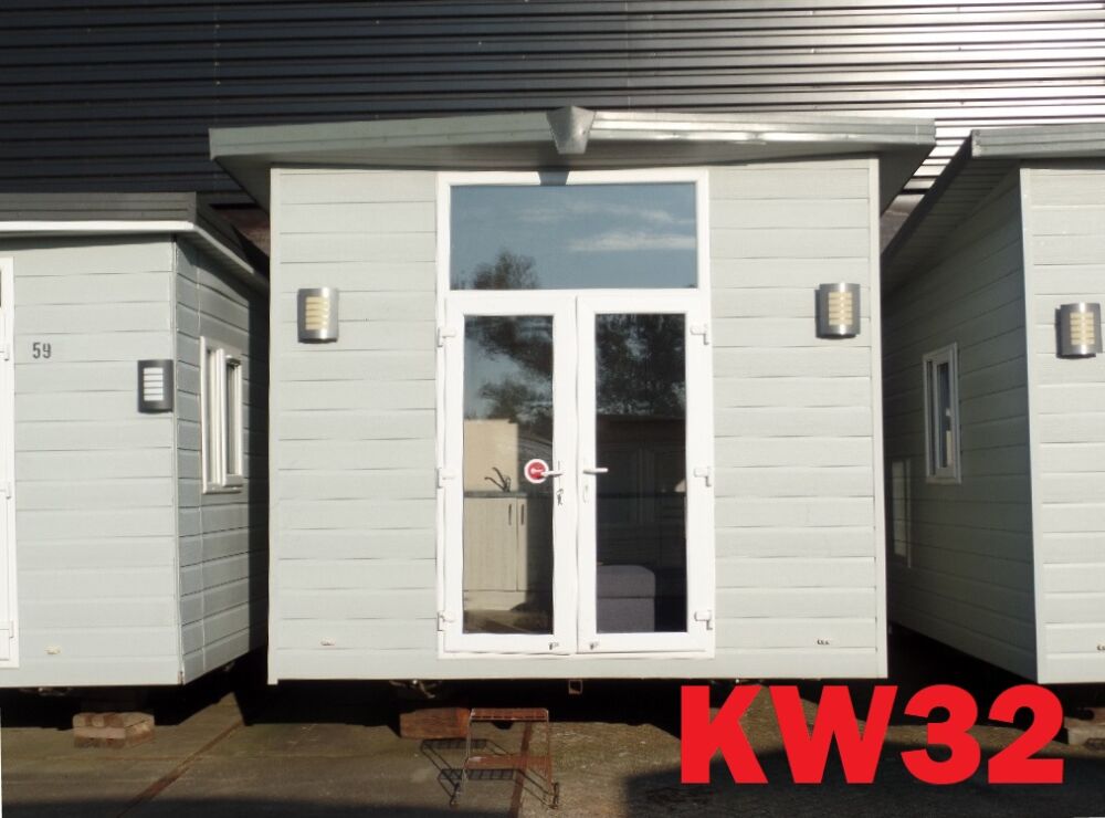 KW32 Strandhuisje